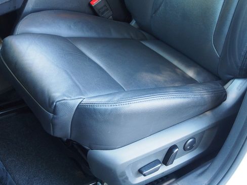 Used 2023 Nissan Rogue SV FWD image 17