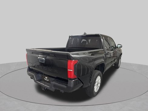Used 2024 Toyota Tacoma SR5 RWD image 5