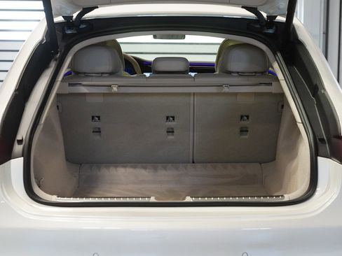 Used 2023 Mercedes-Benz EQS 580 4MATIC Sedan image 31