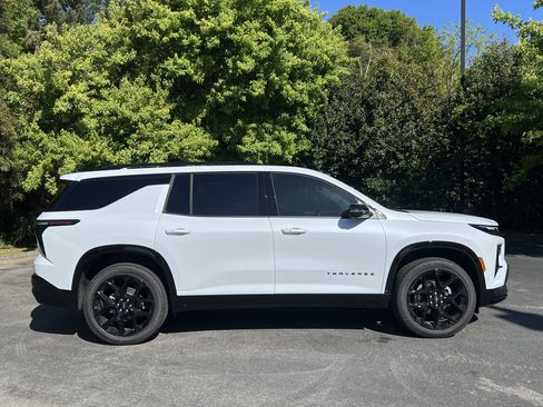 New 2026 Chevrolet Traverse RS FWD image 10