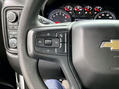 Used 2023 Chevrolet Silverado 1500 Custom AWD/4WD image 22