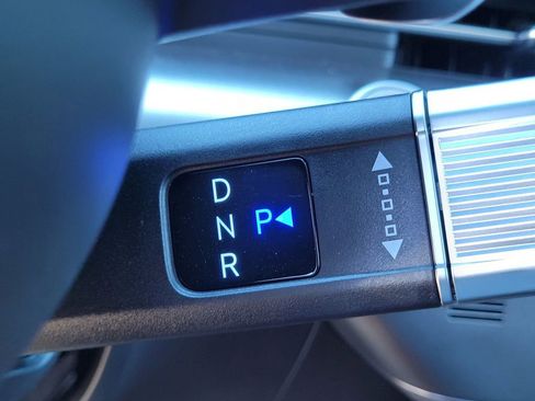 New 2026 Hyundai Kona Limited FWD image 18