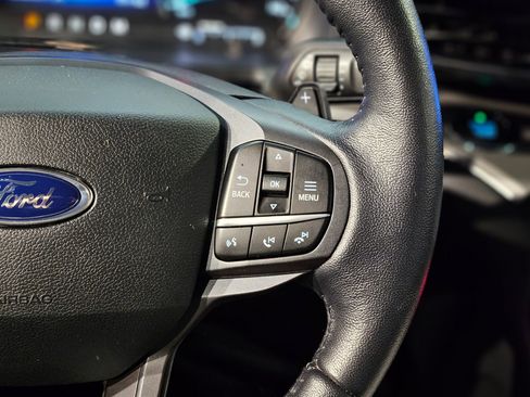 Used 2020 Ford Explorer XLT w/ Equipment Group 202A image 28