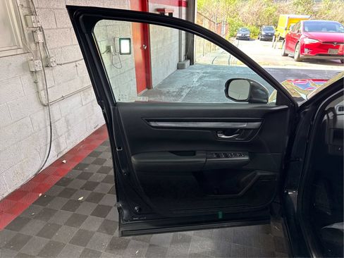 Used 2023 Honda CR-V EX image 19