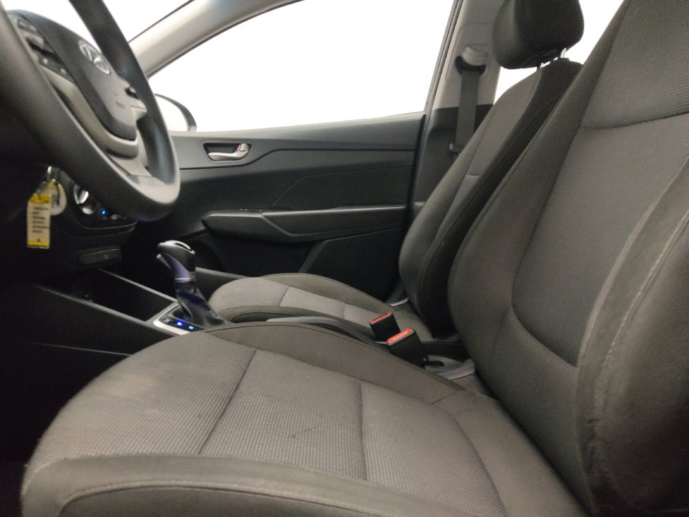 Used 2022 Hyundai Accent SE FWD image 17