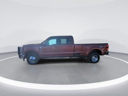 Used 2026 Ford F350 XLT w/ XLT Premium Package image 5