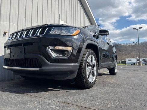Used 2018 Jeep Compass Limited w/ Navigation Group image 16