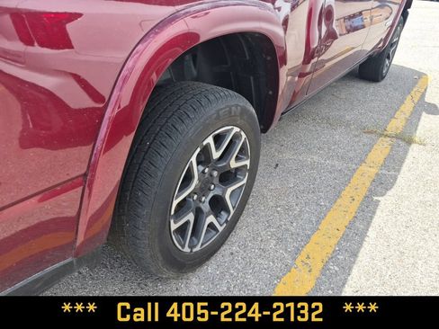 Used 2025 RAM 1500 Laramie w/ Laramie Southwest Edition AWD/4WD image 21
