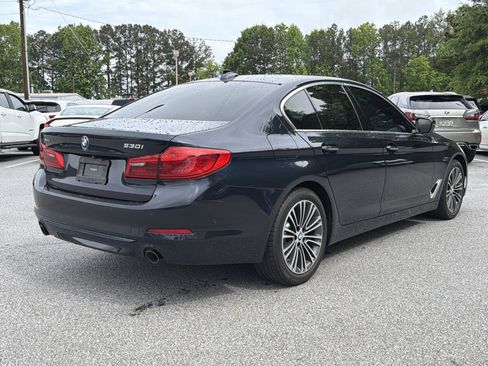 Used 2018 BMW 530i xDrive w/ Premium Package AWD/4WD image 4