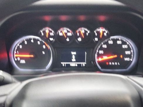 Used 2020 Chevrolet Silverado 1500 Custom w/ Custom Value Package image 7