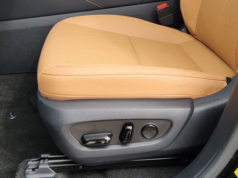 Certified 2025 Lexus RX 350 Premium w/ Accessory Package (Z1) FWD image 20