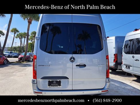 New 2025 Mercedes-Benz Sprinter 2500 image 4