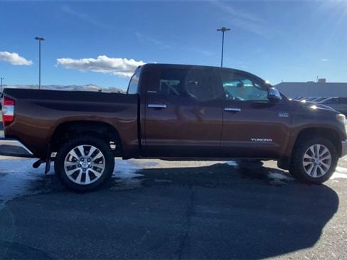 Used 2014 Toyota Tundra Limited w/ Limited Premium Package image 9