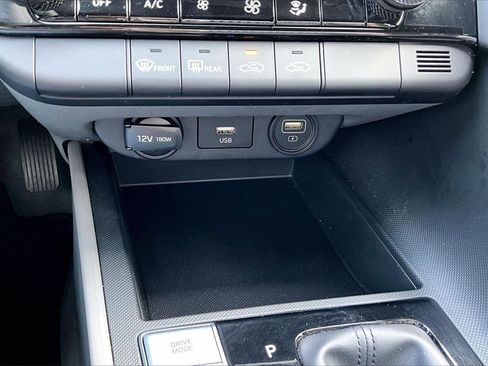 Used 2021 Hyundai Elantra SEL w/ Cargo Package image 32