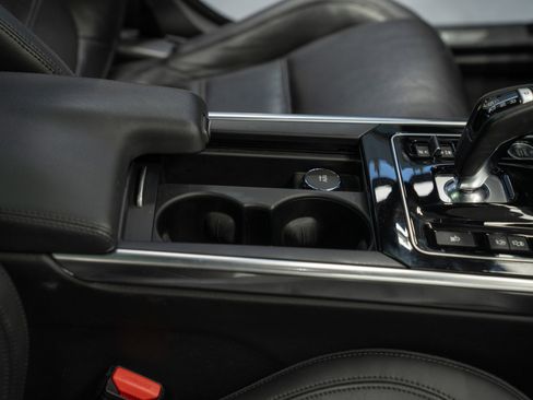 Used 2020 Jaguar XE S image 24