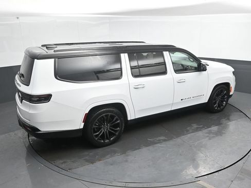Used 2024 Jeep Grand Wagoneer L Series II w/ Quick Order Packagew 28T AWD/4WD image 31