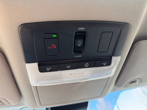 Used 2024 Nissan Altima 2.5 SL image 18