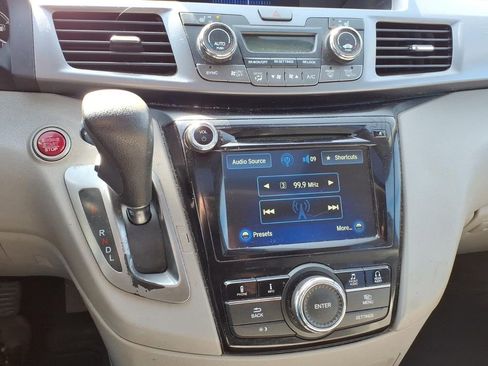 Used 2014 Honda Odyssey EX-L image 27