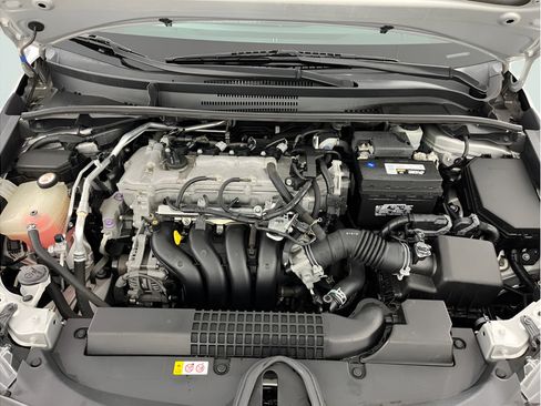 Used 2020 Toyota Corolla LE FWD image 19