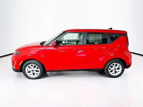 Certified 2024 Kia Soul LX w/ Option Group 015 FWD image 8