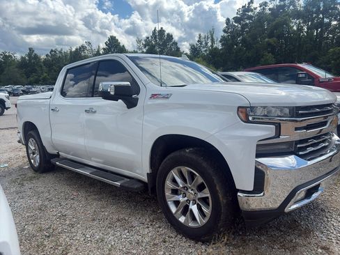 Used 2020 Chevrolet Silverado 1500 LTZ AWD/4WD image 1