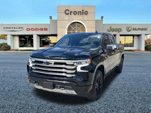 Used 2024 Chevrolet Silverado 1500 High Country w/ Technology Package image 7