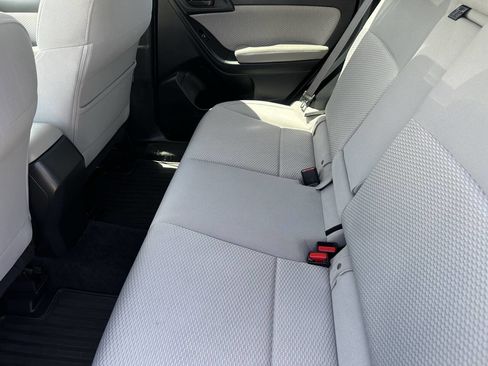 Used 2018 Subaru Forester 2.5i Premium w/ All-Weather Package AWD/4WD image 3