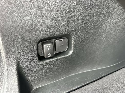 Certified 2022 Ford Edge SEL w/ Convenience Package image 8