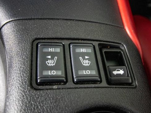 Used 2024 Nissan Z Performance w/ Floor Mat Package image 23