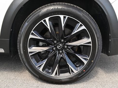Certified 2024 MAZDA CX-90 Plug-In Hybrid w/ Premium Plus AWD/4WD image 8