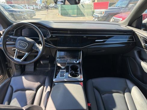 Used 2019 Audi Q8 Premium Plus image 12