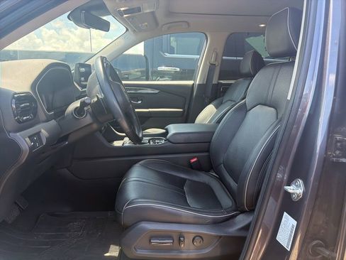 Used 2023 Honda Pilot Elite image 8