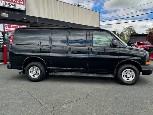 Used 2014 Chevrolet Express 2500 LS RWD image 3