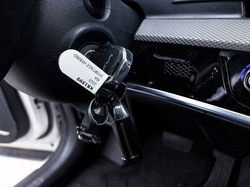 Used 2023 Kia Sportage LX image 15