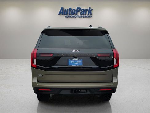 New 2026 Ford Expedition Tremor image 6