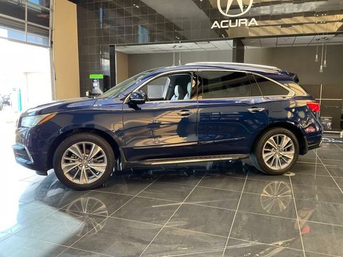 Certified 2017 Acura MDX SH-AWD w/ Technology Package image 4
