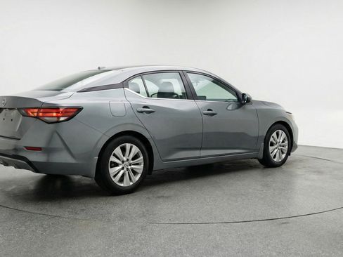 Used 2025 Nissan Sentra S FWD image 9