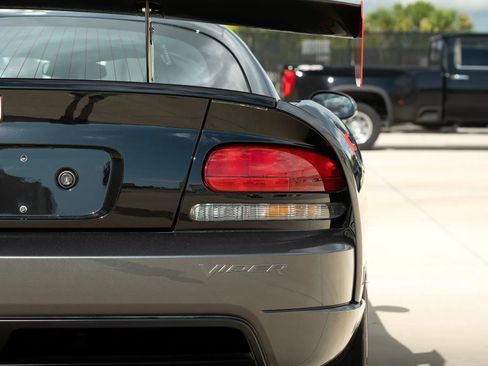 Used 2009 Dodge Viper ACR RWD image 71