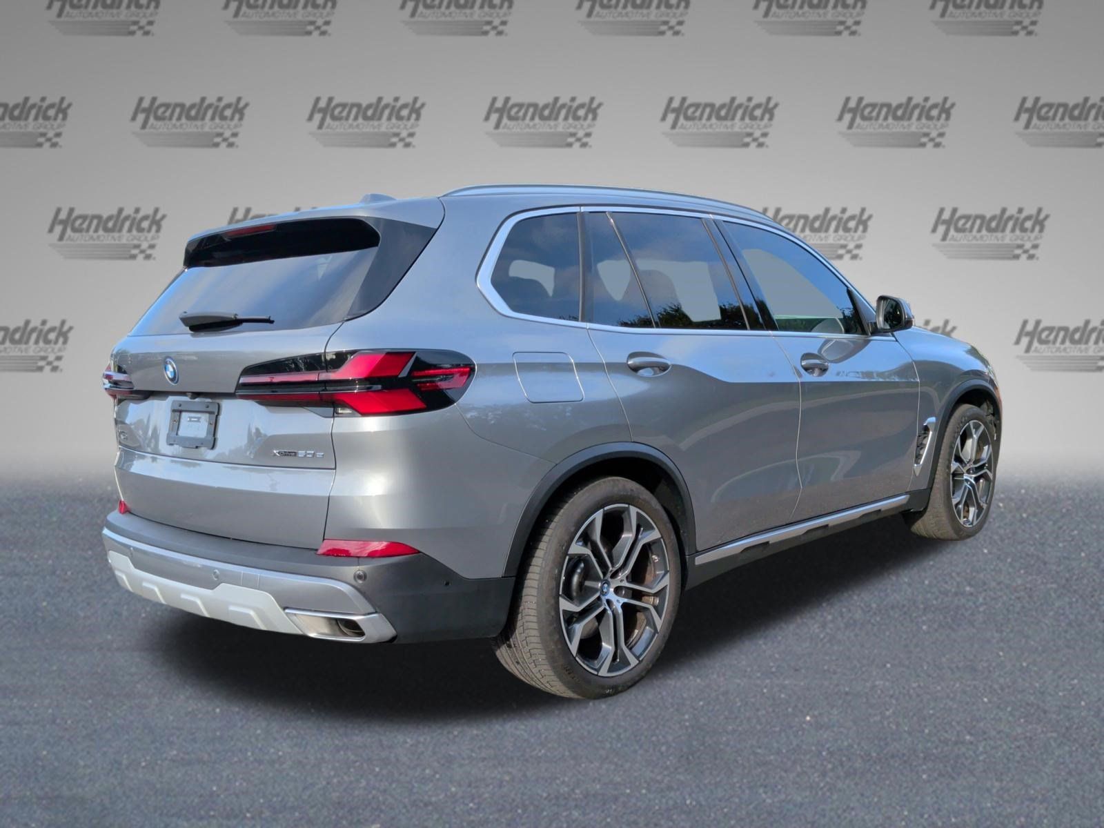 Used 2025 BMW X5 xDrive50e AWD/4WD image 7