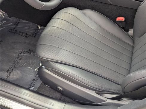 New 2026 Mercedes-Benz E 450 4MATIC Sedan image 4