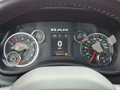 Used 2024 RAM 2500 Big Horn w/ Bed Utility Group AWD/4WD image 17