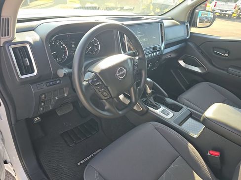 Used 2026 Nissan Frontier SV AWD/4WD image 23