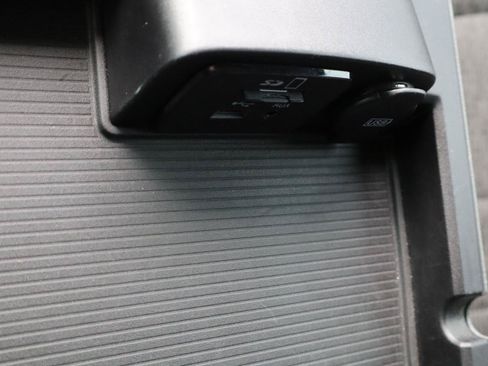 Used 2016 RAM 1500 Big Horn RWD image 22