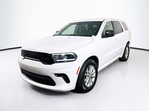 Used 2025 Dodge Durango GT RWD image 3