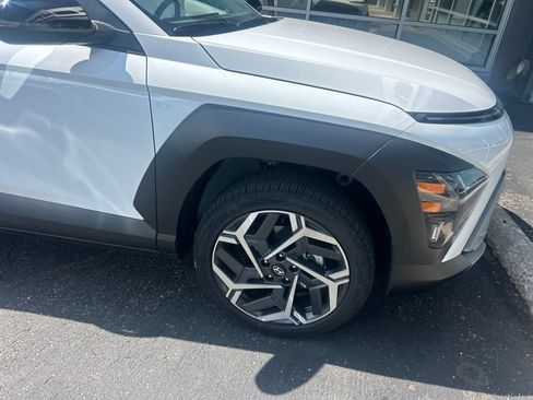 Used 2026 Hyundai Kona SEL Premium AWD/4WD image 6