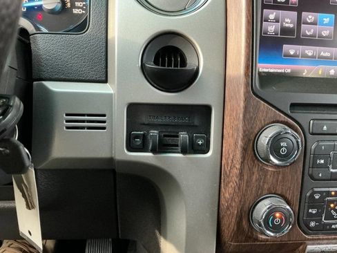 Used 2014 Ford F150 Lariat w/ Equipment Group 502A Luxury RWD image 25