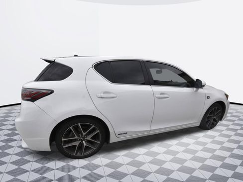 Used 2017 Lexus CT 200h w/ Navigation System Package FWD image 4
