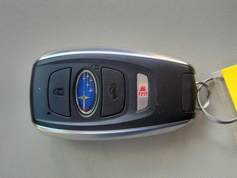 Certified 2025 Subaru Ascent Limited image 32