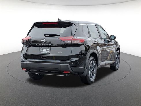 Used 2026 Nissan Rogue SV w/ Cold Weather Package image 5