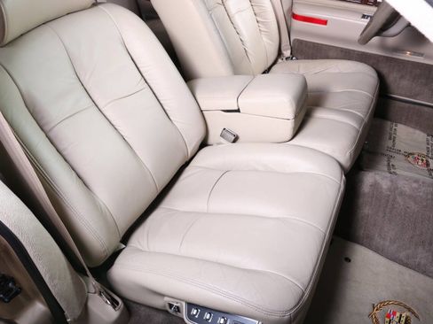 Used 1994 Cadillac Fleetwood Brougham RWD image 77